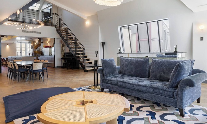 12th Arrondissement House | An Opulent and Exquisite 3-BR/3BA with House manager & Serviced in Bastille