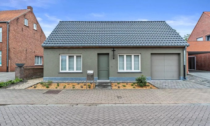 Dessel House | An's Vakantiehuisje een Smaakvolle Ingerichte Vakantiewoning in Dessel Witgoor