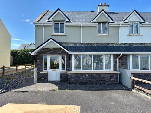 Knightstown House | An-Toilean - Valentia