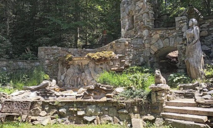 Barnardsville Apartment | An Understory Sanctuary