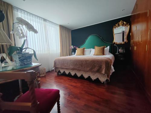 Miraflores House | Ana Frank Boutique Hotel
