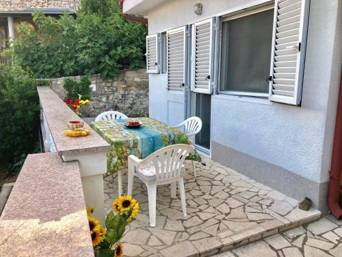 Selce Apartment | Ana s garden appartment