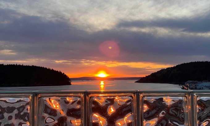 Anacortes House | Anacortes Paradise Vacation Rental w/Water Views!
