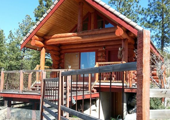 Okanagan-Similkameen Cabin | Anarchist Mountain Gingerbread Cabin