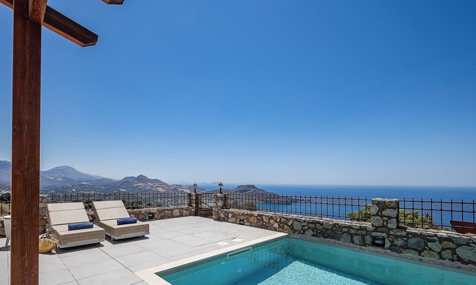 Agios Vasileios Villa | Anastasia Villa, Libyan SeaViews with Heated Pool