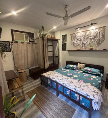 South Extension Apartment | Anavrin Art House