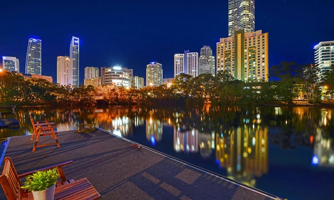 Surfers Paradise House | "Anchorage Waters" Waterfront Mansion Surfers CBD