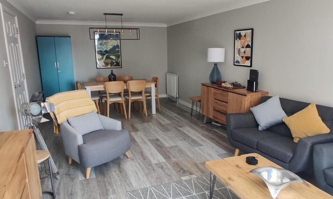Ayr Apartment | Anchors Away