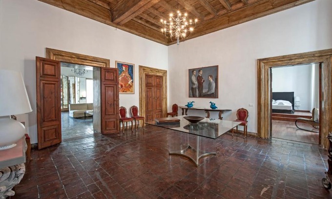 Rione V Ponte Apartment | Ancient Palace In Downtown Rome