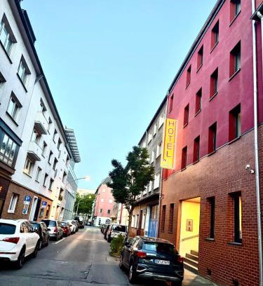 Duisburg City Center Hotel | Andefu Hotel am Kantpark