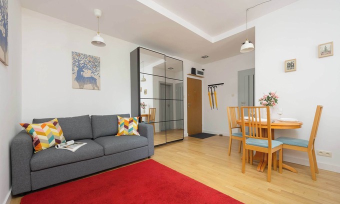 Muranow Apartment | Andersa 6 | Warsaw | Bright Apartment | Near Ogród Krasińskich