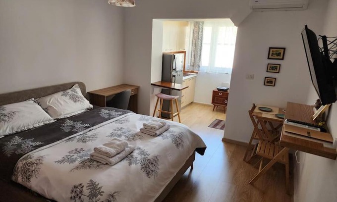Tirana Apartment | Andi's Place-Comfy Studio-City Center