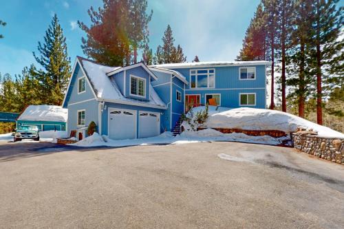 Upper Kingsbury House | Andria Grove