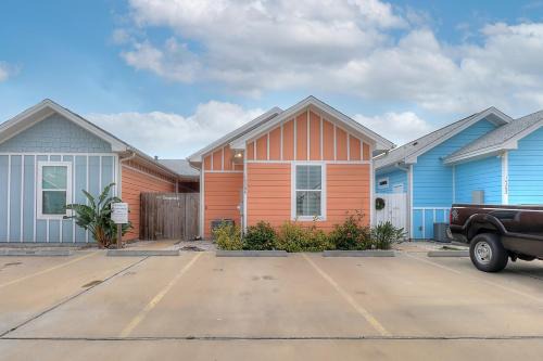 Corpus Christi House | Anegada Village Dreamcicle