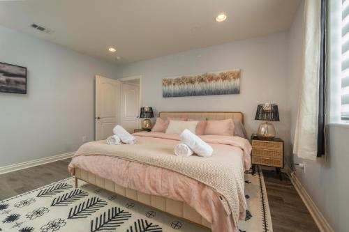 East Hollywood Apartment | Angel & Rose * Hollywood DTLA