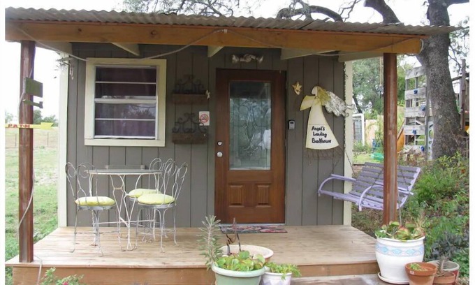 Marble Falls House | Angel's Landing Bunkhouse