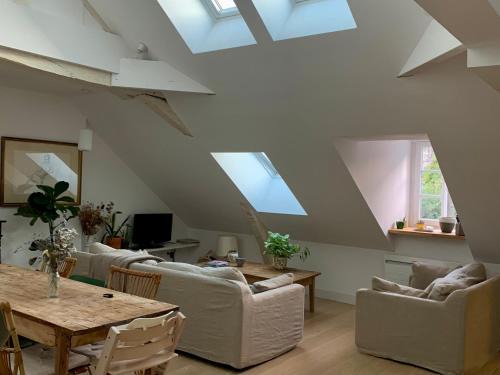 Downtown Angers Apartment | Angers hyper centre grand appart plein de charme