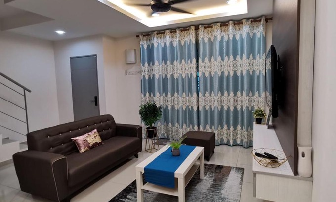 Ulu Kinta House | Anggun Dahlia Homestay Ipoh
