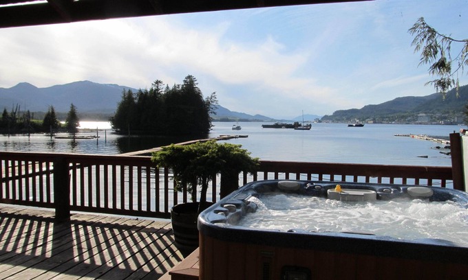Ketchikan House | Angler's Dream. Waterfront Island Home. Private dock. Rental boat.