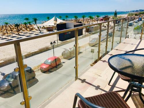 Mamaia-Sat Apartment | Anias Front View of the Black Sea 14A