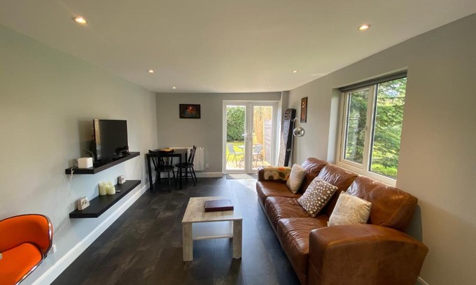 New Forest District House | Anjalea