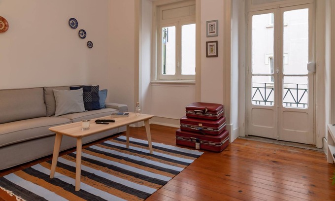 Penha de Franca Apartment | Anjos' City Escape by LovelyStay - 1