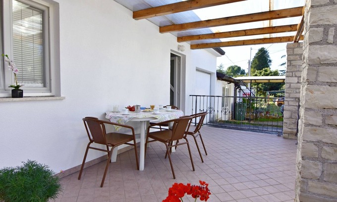 Zambratija House | Anna cottage air-conditioned next to the sandy beach, 1 bedroom Wifi