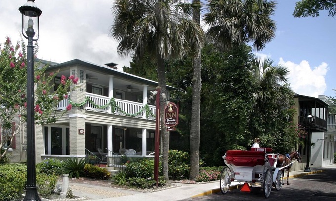 St. Augustine Historic District Bed & Breakfast | Anna's Hideaway - Romantic B&B Room With Private Balcony