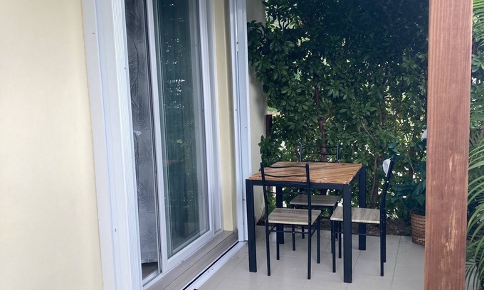 Cole Bay House | Annette’s B&B. Home away from home