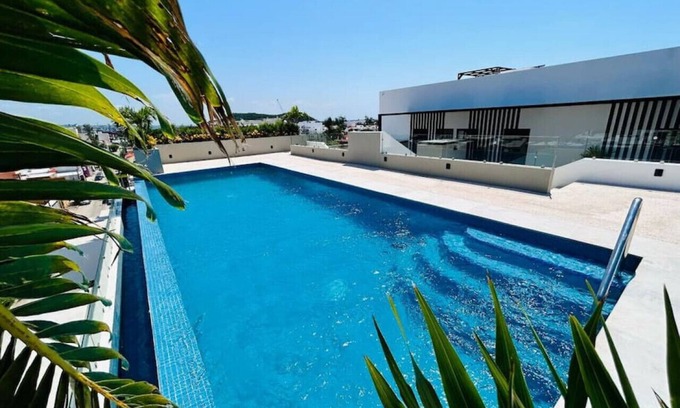 Downtown Mazatlan Apartment | Antara Moderno Condominio