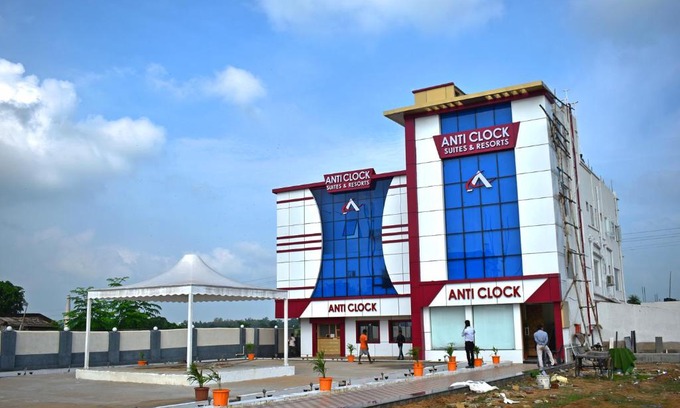 Bankura Hotel | Anticlock Suites & Resorts