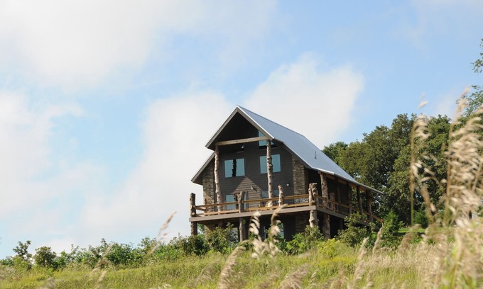 Anita Cabin | Antler Hill Lodge- Newly Built!