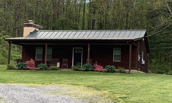 Luray Cabin | Antler Ridge Cabin -Next to Shenandoah National Park