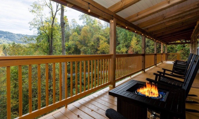 Waynesville Cabin | Antler View Ridge | Blue Ridge Mountain Destination