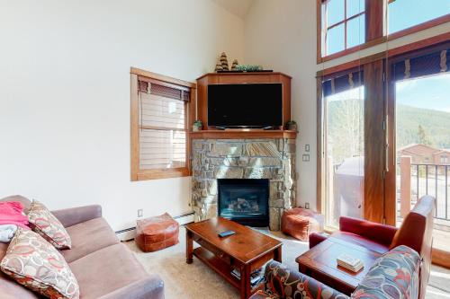 Keystone House | Antlers Gulch #304
