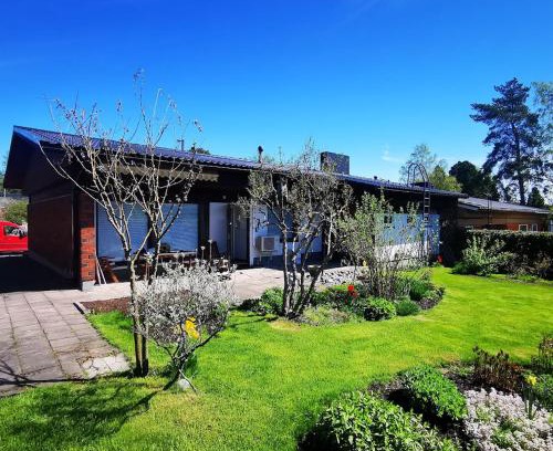 Rauma Apartment | Anttoninvahe 7 130m2 with garden and sauna etc