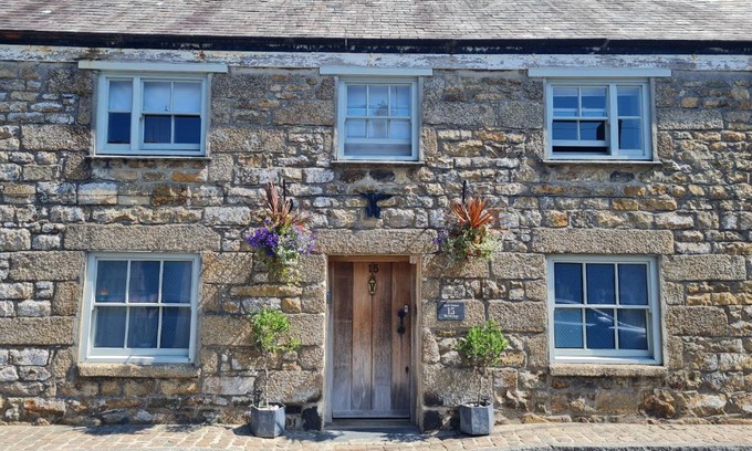 Saint Erth Praze House | Anvil House, The Old Forge