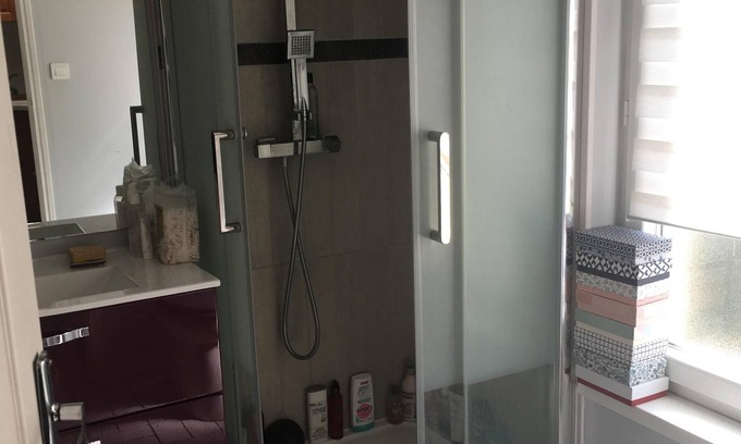Coudekerque Apartment | Appartement Dans Maison à la Campagne