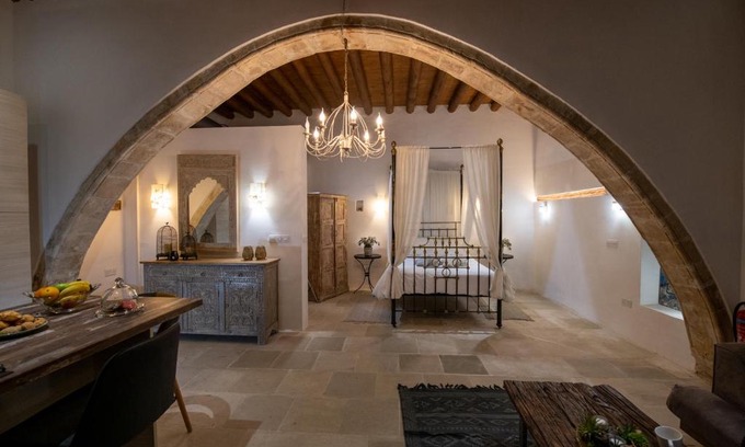 Lofou Cabin | Apanemia Inn Studio