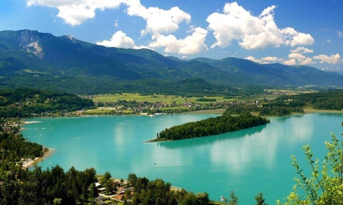Faak am See House | Apartment Suite in Villa Karglhof (incl. 3 bedrooms, 2 bathrooms)