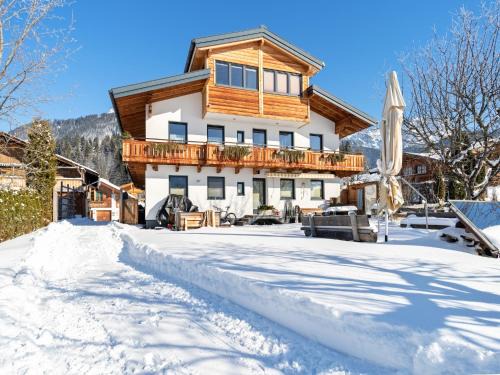 Saalfelden am Steinernen Meer Apartment | Apartment in Saalfelden near Ski Slopes