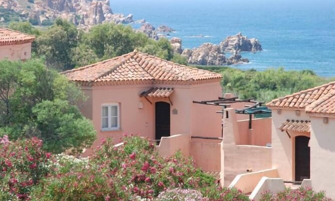 Trinita d'Agultu e Vignola Apartment | apartment in villa facing the sea terrace on the sunset