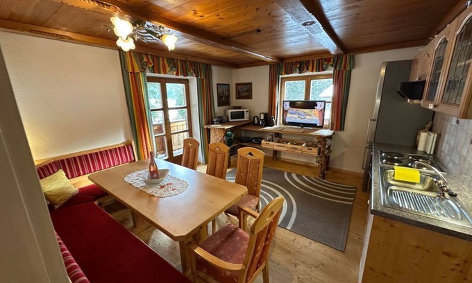 Scheffau am Wilden Kaiser Apartment | Apartment with 3 rooms 7-9 pers. - Country house Brunneck