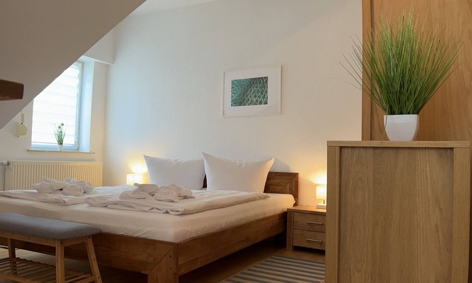 Thiessow Apartment | Apartment-"Hecht"-Garden view-Superior-Private Bathroom