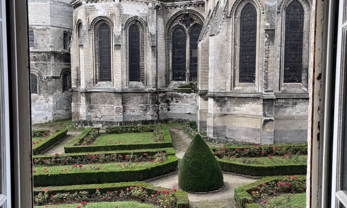 Saint-Omer Apartment | Apart Moment EN GROUPE - La Vue Cathédrale