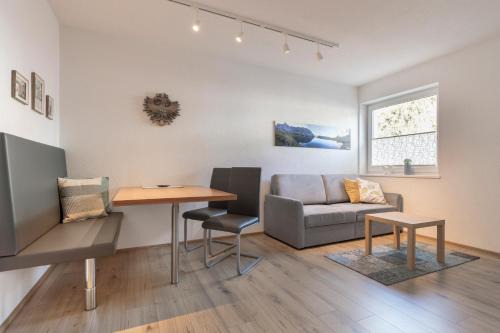 Schoenwies Apartment | Apart Tiroler Huamatli