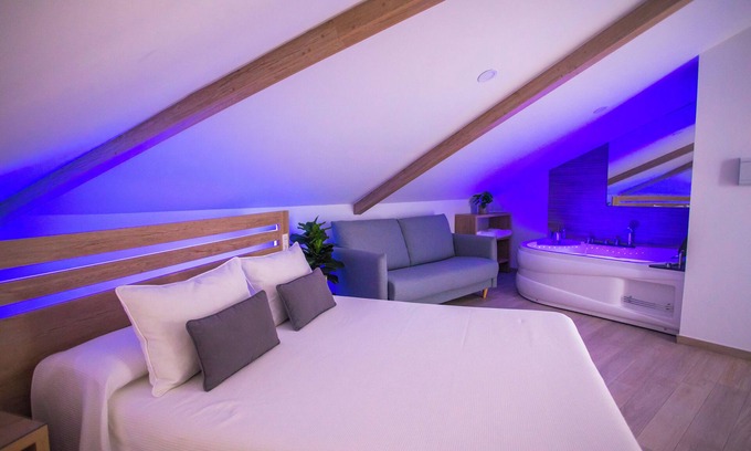 El Cuervo de Sevilla Hotel | Apartahotel Énfasis-Group