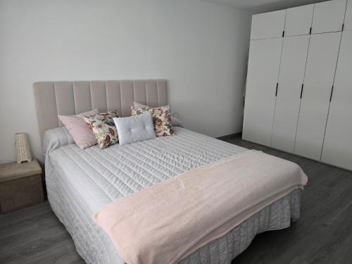 Carbajal de la Legua Apartment | Apartamento de 2 dormitorios en León