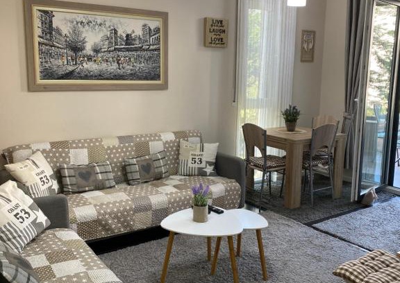 Qerek Apartment | Apartament at Vala Mar rezidence, Hamallaj, Durres