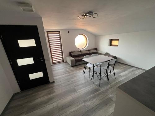 Turcinesti Apartment | Apartament Casa Dragoeni